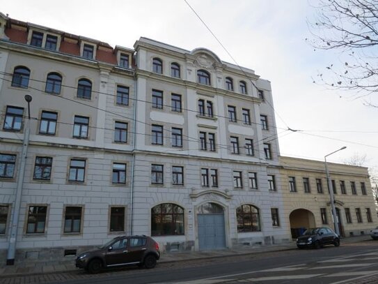 toll geschnittene 3 Zimmerwohnung mit Balkon