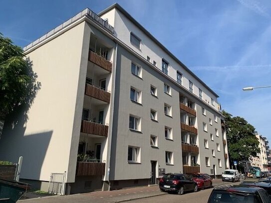 Sehr schöne kernsanierte Wohnung in Bockenheim