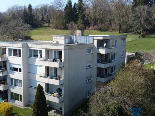 ruhige Wohnung mit herrlichem Ausblick, EBK in Lottstetten