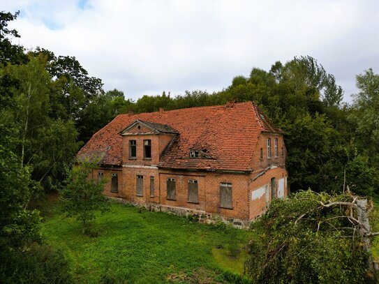 Historisches Rittmeisterhaus aus dem Schloss Karow: Ein Schmuckstück für Liebhaber und Investoren in der Gemeinde Plau…