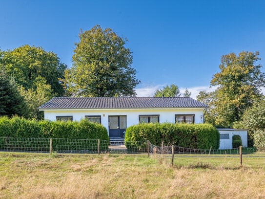 Komfortables Wohnen auf einer Ebene: Modernisierter Bungalow in ruhiger Umgebung!