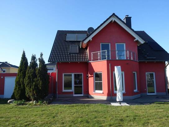 großzügiges und modernes Einfamilienhaus im Waldstraßenviertel
