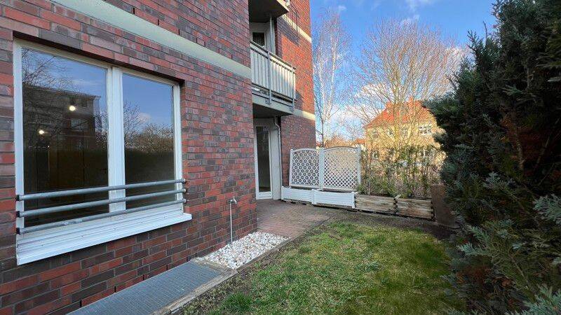 Hübsche Wohnung mit kleinem Garten suchen ab sofort. - Photo 1