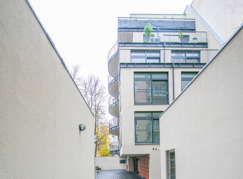 Boxhagener Str im Gartenhaus: 3 Zi-Whg mit EBK und Aufzug - Photo 1