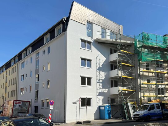 Dachgeschoss - Neuausbau mit schöner Terrasse und Garage mit Wallbox