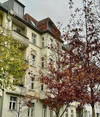 Gut geschnittene Dachgeschosswohnung mit Panoramablick