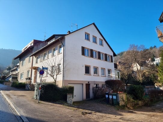 Sonnige Dachgeschosswohnung mit kleinem Balkon - bezugsfrei ab 01.03.2025