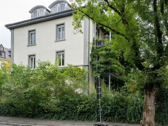 Charmante 5-Zimmer Altbauwohnung (134 m²) mit Balkon und Stellplatz im Herzen von Konstanz