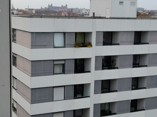 Charmantes 1-Zimmer-Appartement mit Balkon und Seeblick in Nürnberg