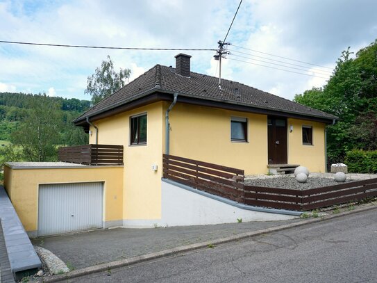 Charmanter Bungalow mit herrlicher Aussicht - Nähe Lux.