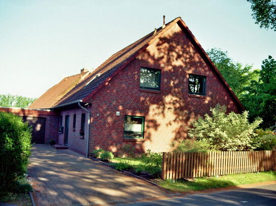 Energieoptimiertes Architektenhaus für die junge Familie (Niedrigenergiehaus) in toller Lage