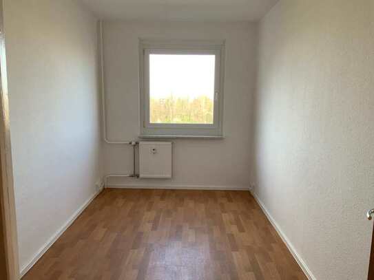 Frisch sanierte 3-Zimmerwohnung mit Balkon, Duschtasse und ebenerdigem Eingang