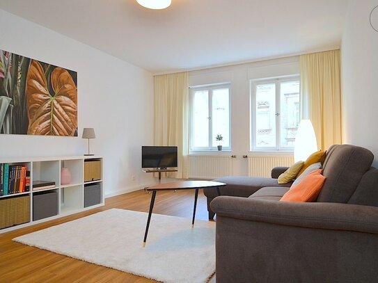 Schön möblierte 2-Zimmer-Wohnung mit WLAN und Balkon in Nürnberg/ Maxfeld