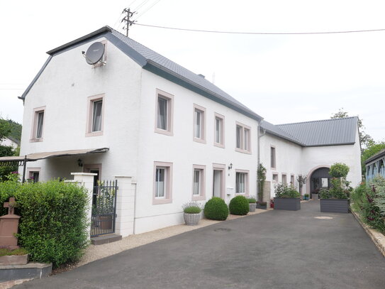 Kernsaniertes und idyllisches Bauernhaus mit großem Ausbaupotential und gepflegtem Garten