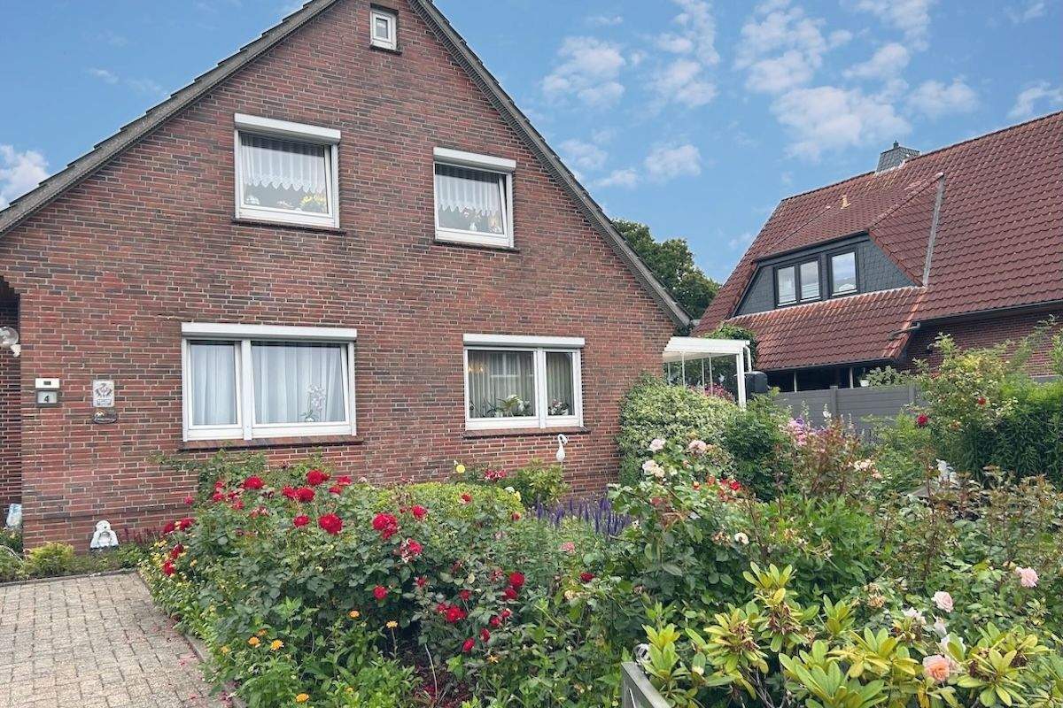 Real Estate Title Image Background