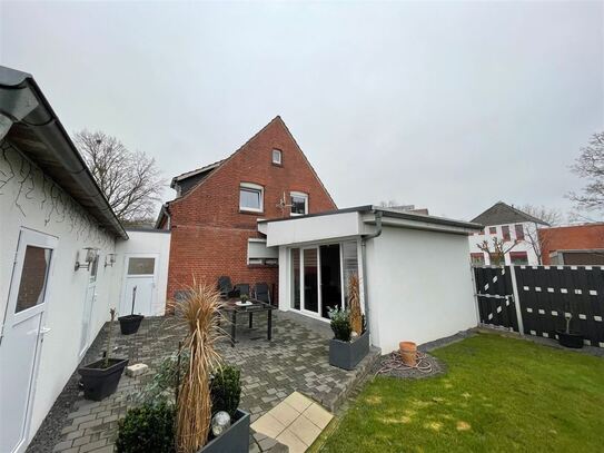 Charmant renoviertes Einfamilienhaus mit Nebengebäude und Gartengrundstück!