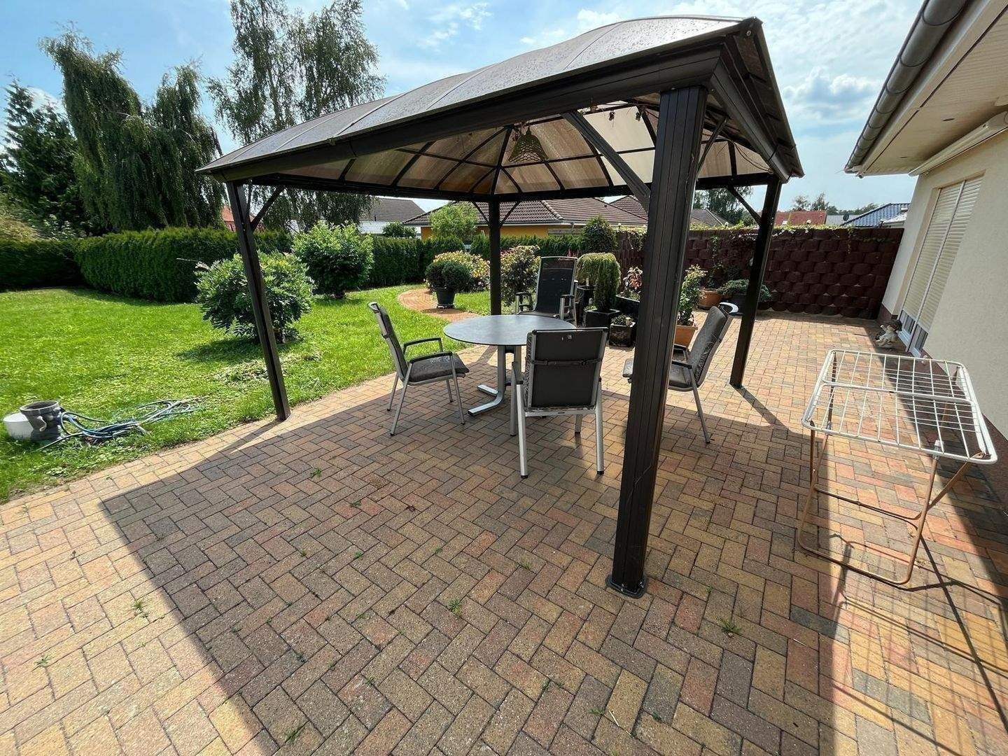 Moderne Familienoase in Perleberg mit Erdwärmepumpe, Solaranlage und Garage