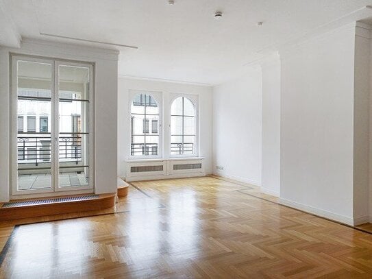 Exklusive Familienresidenz mit großzügiger Loggia - Wohnen nahe dem Gendarmenmarkt