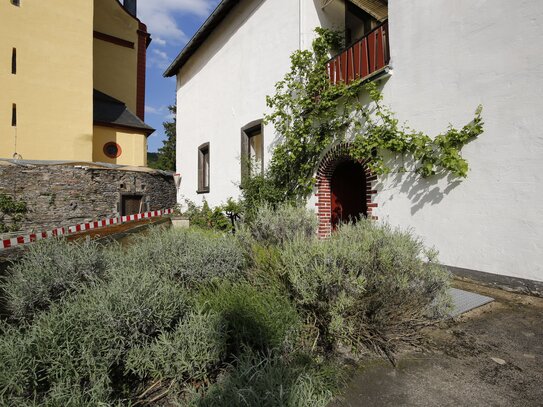 Schönes altes Pfarrhaus in Senheim an der Mosel