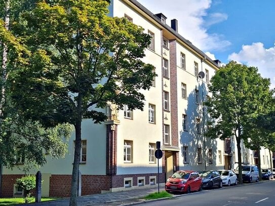 Über 6% Rendite - Sehr gepflegte 3-Raum Maisonette - Wohnung mit Balkon in Zwickau