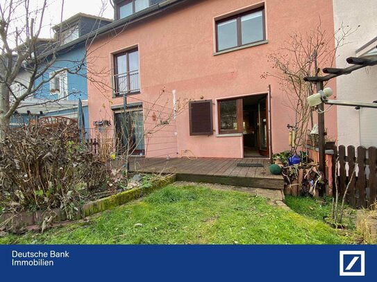 "Charmantes Reihenmittelhaus mit 5 Zimmern auf 98 m² - Ihr neues Zuhause auf Erbpacht!"