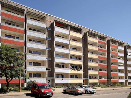 Perfekt ... 3 - Raum - Wohnung mit Balkon!