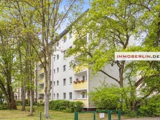 IMMOBERLIN.DE - Charmante 2-Zimmer-Wohnung mit Sonnenbalkon nahe Kurt-Schumacher-Platz
