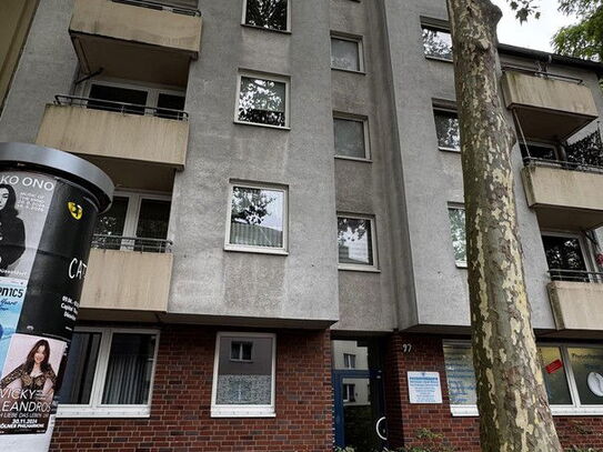 Düsseldorf Eller: Geräumige 2 Zimmer/Küche/Diele/Bad 71,91 m², Balkon