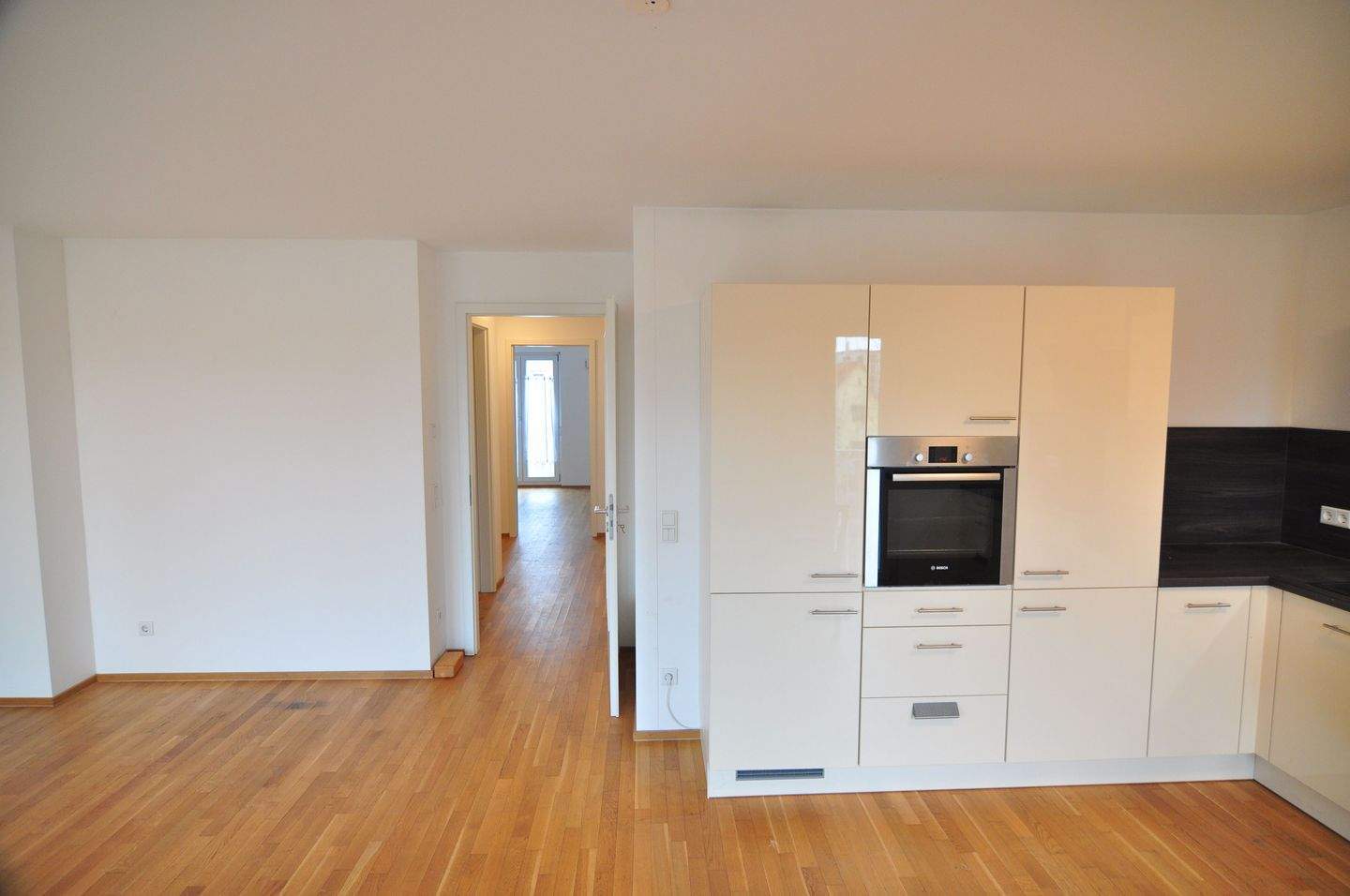                                                               Zentrales Karlsfeld                                                       in Karlsfeld (Dachau)