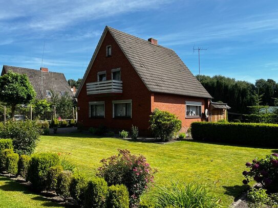 Sanierungsbedürftiges Einfamilienhaus in schöner Wohnlage von Scharrel