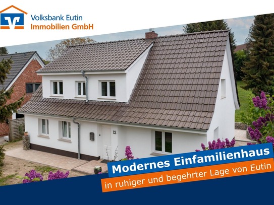 Willkommen in Ihrem neuen Zuhause: Modernisiertes Einfamilienhaus mit Charakter und Komfort in Eutin