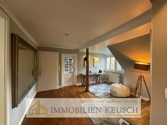 Preis deutlich gesenkt ! Exklusive ETW ( teilbar in 2 ETW ) in TOP-Lage mit acht Zimmern, Dachterrasse & Loggia, 3 Park…