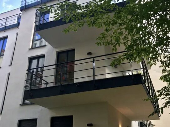 2 Zimmer Luxus-Appartement - befristet bis 08.2027