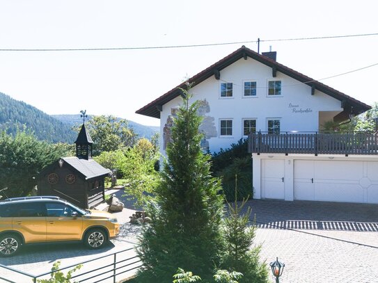 Großzügiges, saniertes Wohnhaus im Schwarzwaldidyll mit vielseitigen Nutzungsmöglichkeiten