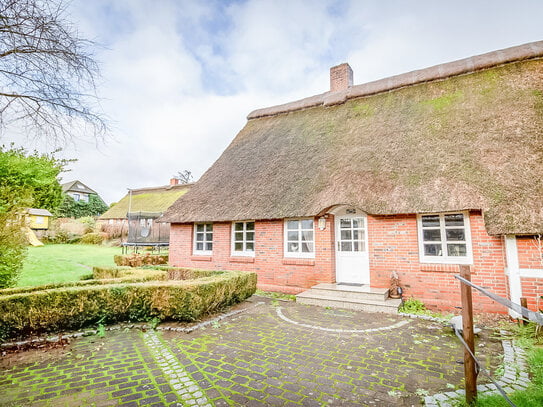 Ein Paradies für Tierliebhaber: Idyllisches Bauernhaus mit vielfältigen Möglichkeiten in Hechthausen