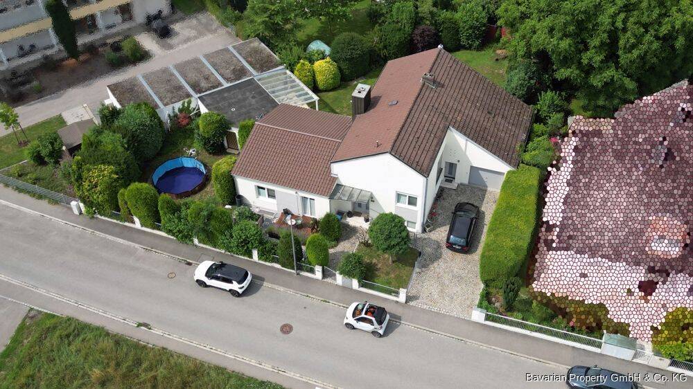 Einfamilienhaus mit Einliegerwohnung - teilweise gewerblich nutzbar