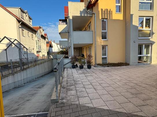 Einzigartige moderne Maisonette-Wohnung mit 2 Bäder und TG-Stellplatz