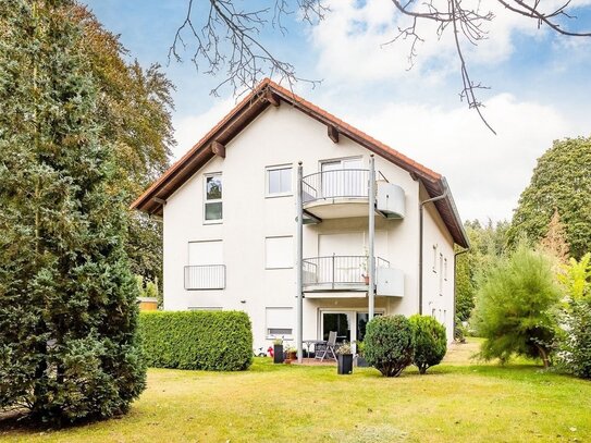 Freie Dachgeschosswohnung mit Balkon am Waldrand in Wendenschloss