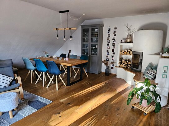 Schöne 3,5 Zimmer-Wohnung im 1. Stock mit herrlichem Blick ins Grüne und Top-Ausstattung: Dachterrasse, Garage, Sauna,…