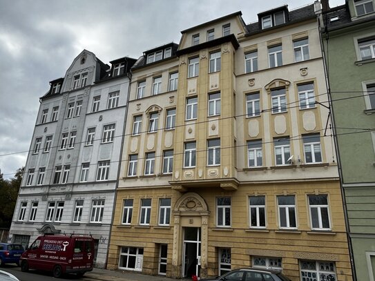 Schöne helle 3-Raum-Whg. im 1. OG mit Balkon, Laminat bzw. Fliesen, vermietet!