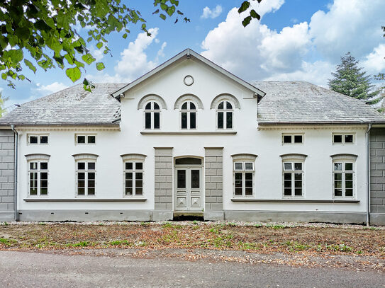 Historischer und teilsanierter ehemaliger Gasthof in idyllischer Lage