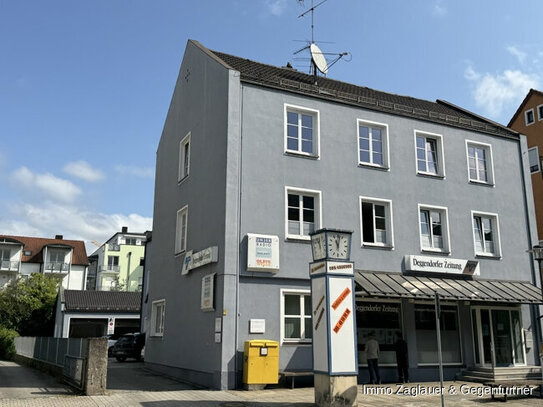 Wohnen im Zentrum Deggendorfs! Ca. 81m² große Dachgeschosswohnung mit Stellplatz