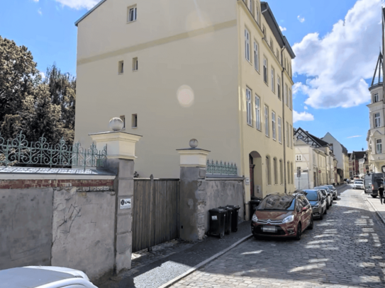 Sanierte Dachgeschosswohnung in Stralsund mit Balkon und EBK