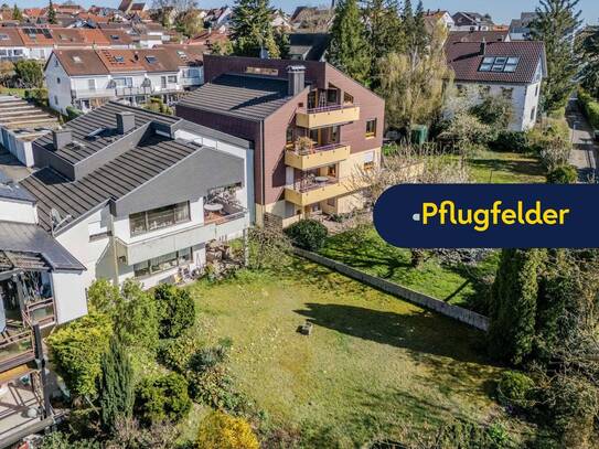 Raumwunder in toller Lage: Großzügiges Einfamilienhaus mit Einliegerwohnung und zwei Garagen