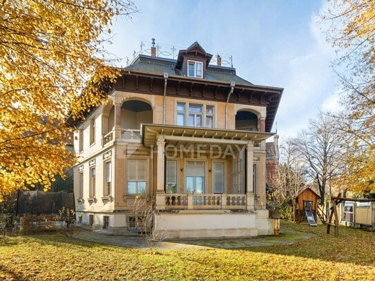 Hochwertige Maisonettewohnung in Gründerzeitvilla mit 2 Loggien, Stellplätzen und Top-Lage