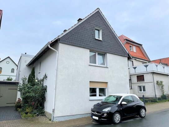 Spaß am Renovieren? Preiswertes Stadthaus mit Garage in zentraler Lage von Rüthen