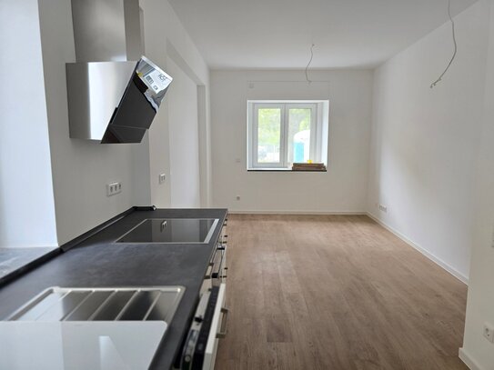 Schickes, kleines Apartment mit separatem Schlafbereich, toller Einbauküche und Tageslichtbad