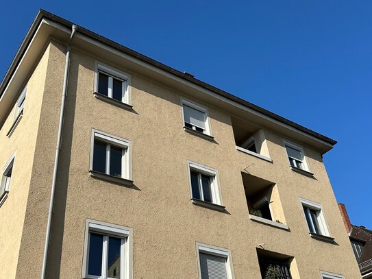 Komplett neu modernisierte 3 ZKDu-Wohnung mit neuer EBK in Augsburg-Antonsviertel