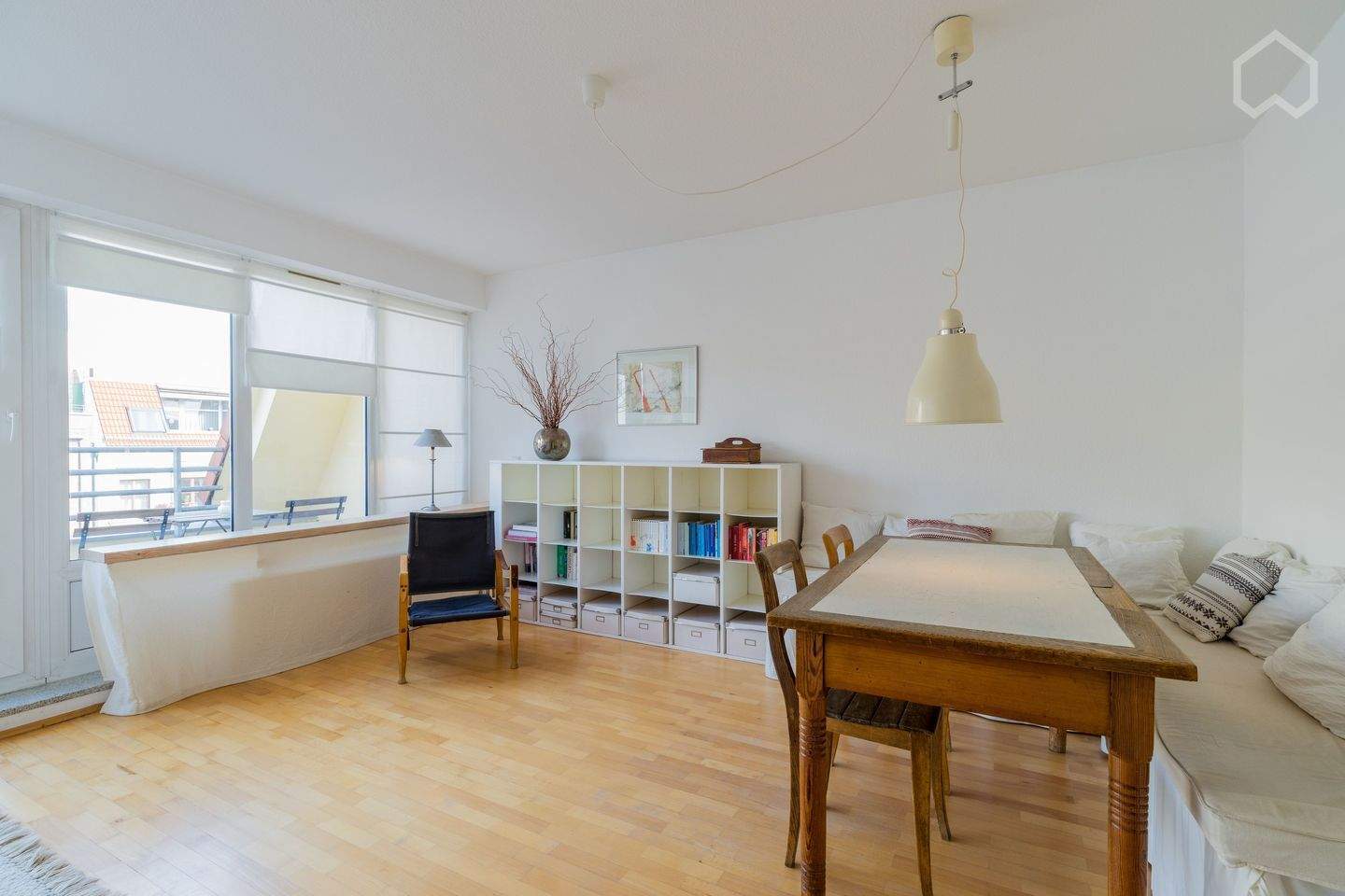 Helle Singlewohnung mit großem Balkon am Kollwitzplatz - Photo 1