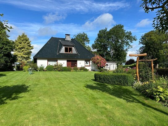 Einfamilienhaus in idyllischer Dorflage!